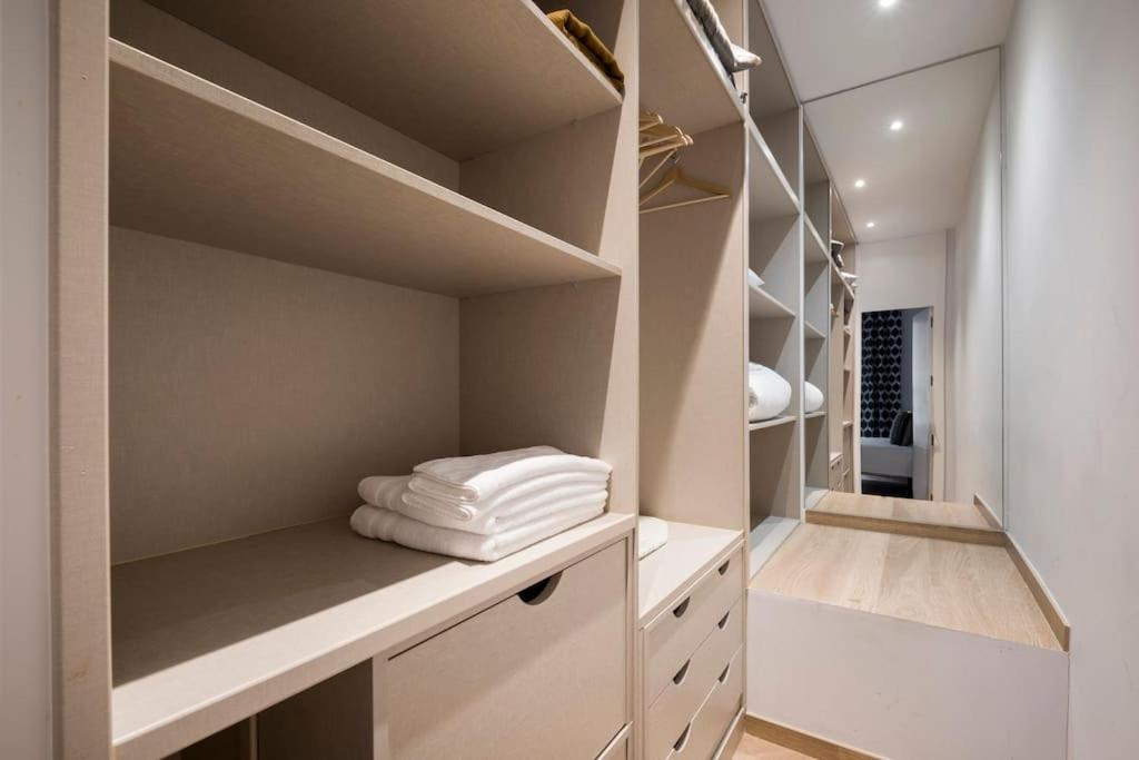 Lujoso Apartamento Cerca De Plaza Mayor Madrid Bagian luar foto