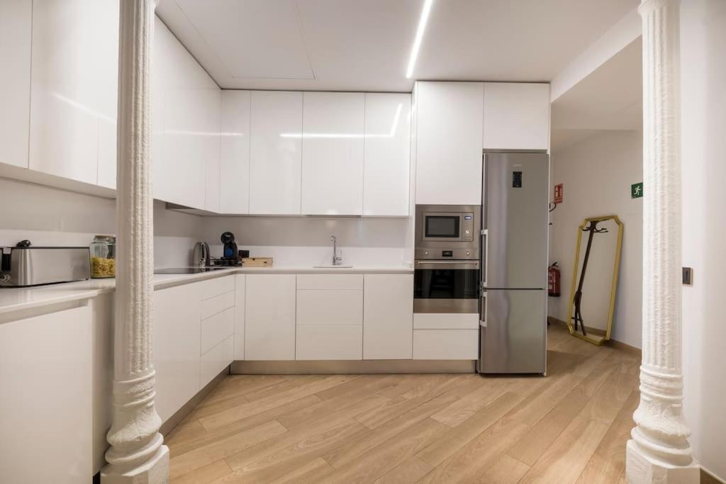 Lujoso Apartamento Cerca De Plaza Mayor Madrid Bagian luar foto
