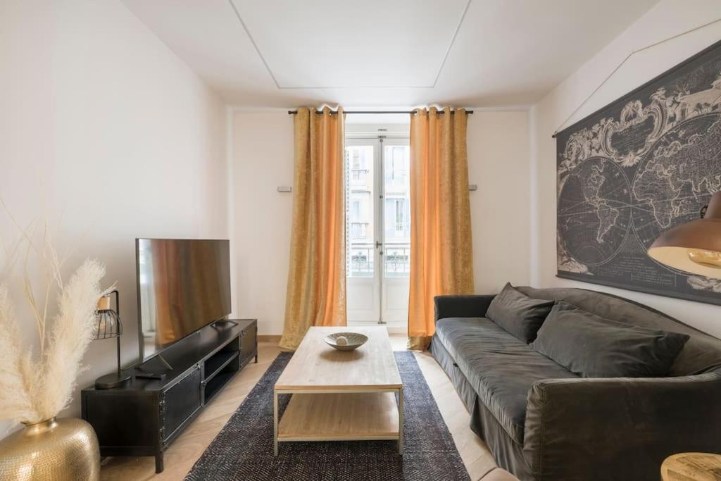 Lujoso Apartamento Cerca De Plaza Mayor Madrid Bagian luar foto